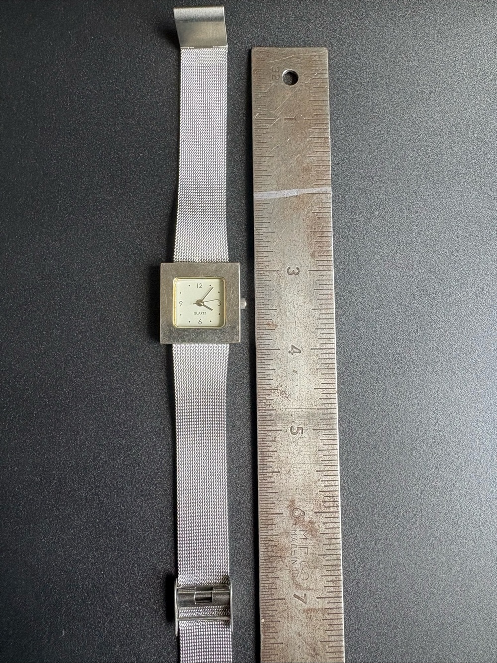 Square Silver Mesh Quartz Watch - Silver Dial - Picture 4 of 6